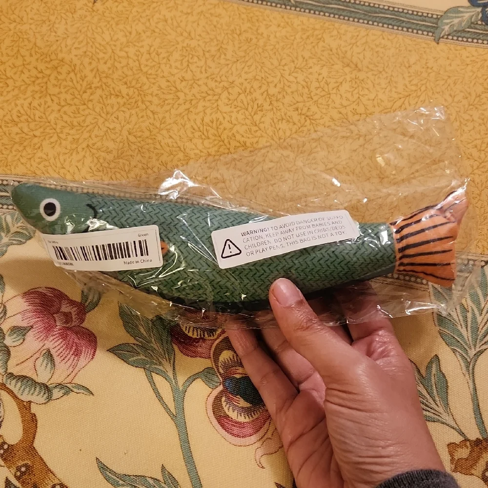 Cheerful Green Fish Pet Toy